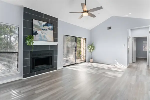 3500 Tangle Brush Drive #200, Spring, TX 77381