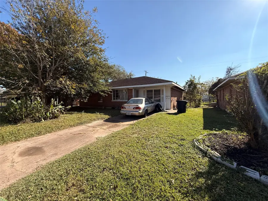 3048 Briarwick Lane, Houston, TX 77093 - Image #2