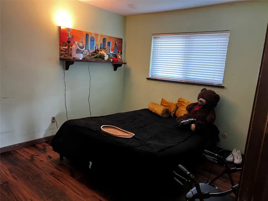 8110 Enchanted Forest Drive, Houston, TX 77088 - #2