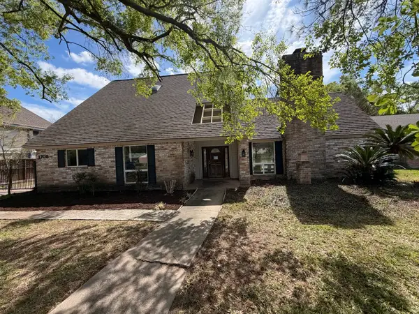 1706 El Dorado Boulevard, Houston, TX 77062