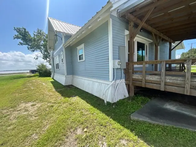2203 E Bayshore Drive, Palacios, TX 77465 - #3