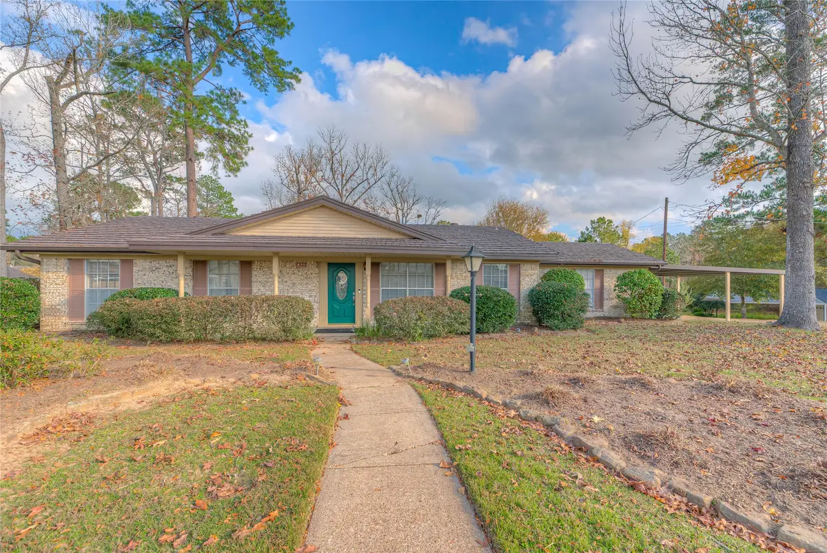 458 E Lake Drive, Livingston, TX 77351 - #1