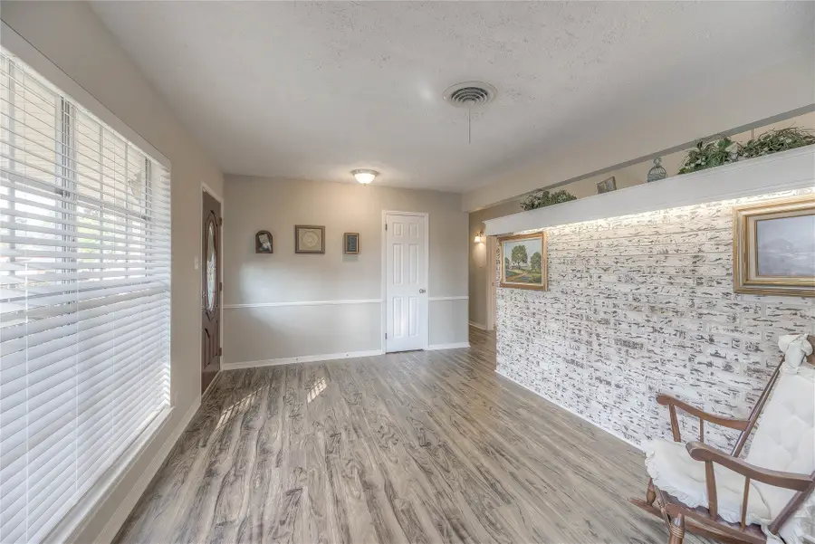458 E Lake Drive, Livingston, TX 77351 - #2