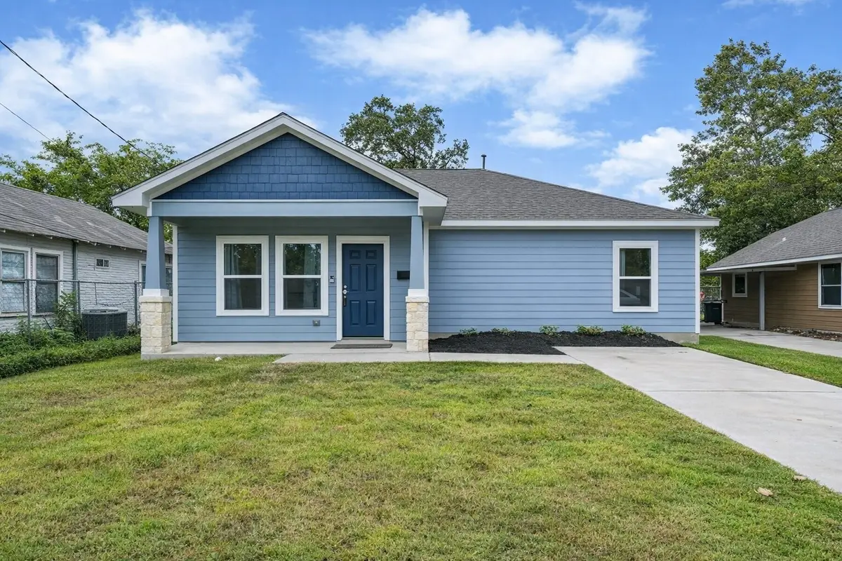 13 Hafer Street, Baytown, TX 77520 - #1