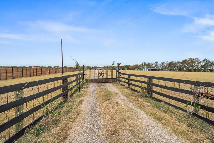 10630 Padon Road, Needville, TX 77461 - Image #2