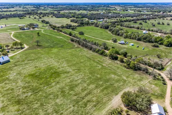 11646 Schuster Rd, Round Top, TX 78954