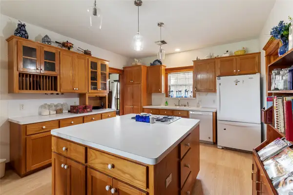 8128 & 8134 Edge School House Rd, Hearne, TX 77859