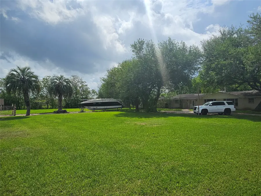 1218 E Pasadena Boulevard, Deer Park, TX 77536 - #3