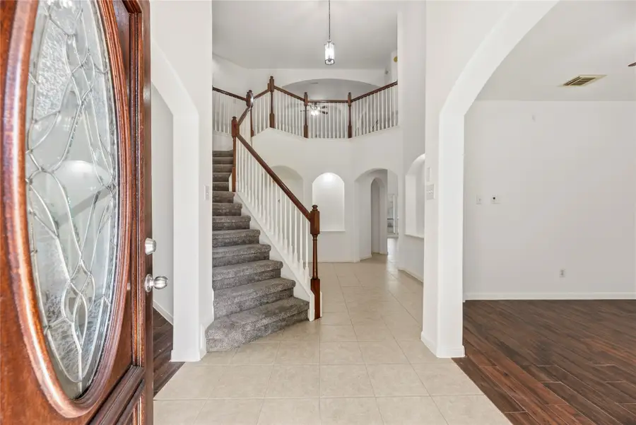 1810 Candle Light Court, Sugar Land, TX 77498 - #2