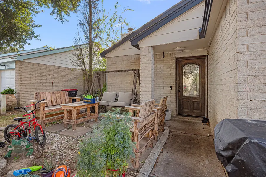 7635 Log Cradle Drive, Houston, TX 77041 - Image #2