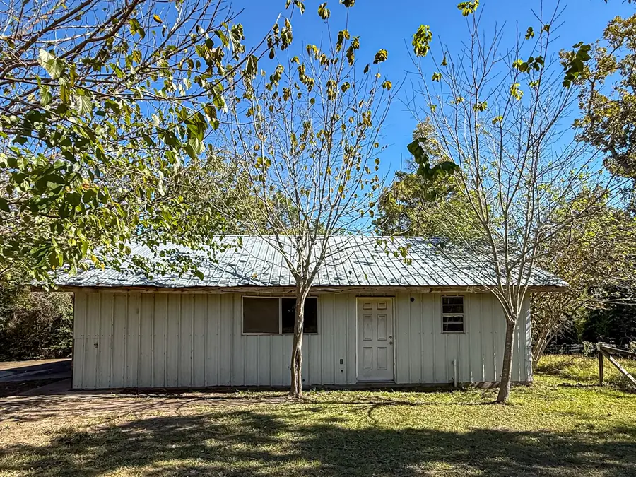142 W Hickory Cove, Onalaska, TX 77360 - Image #2