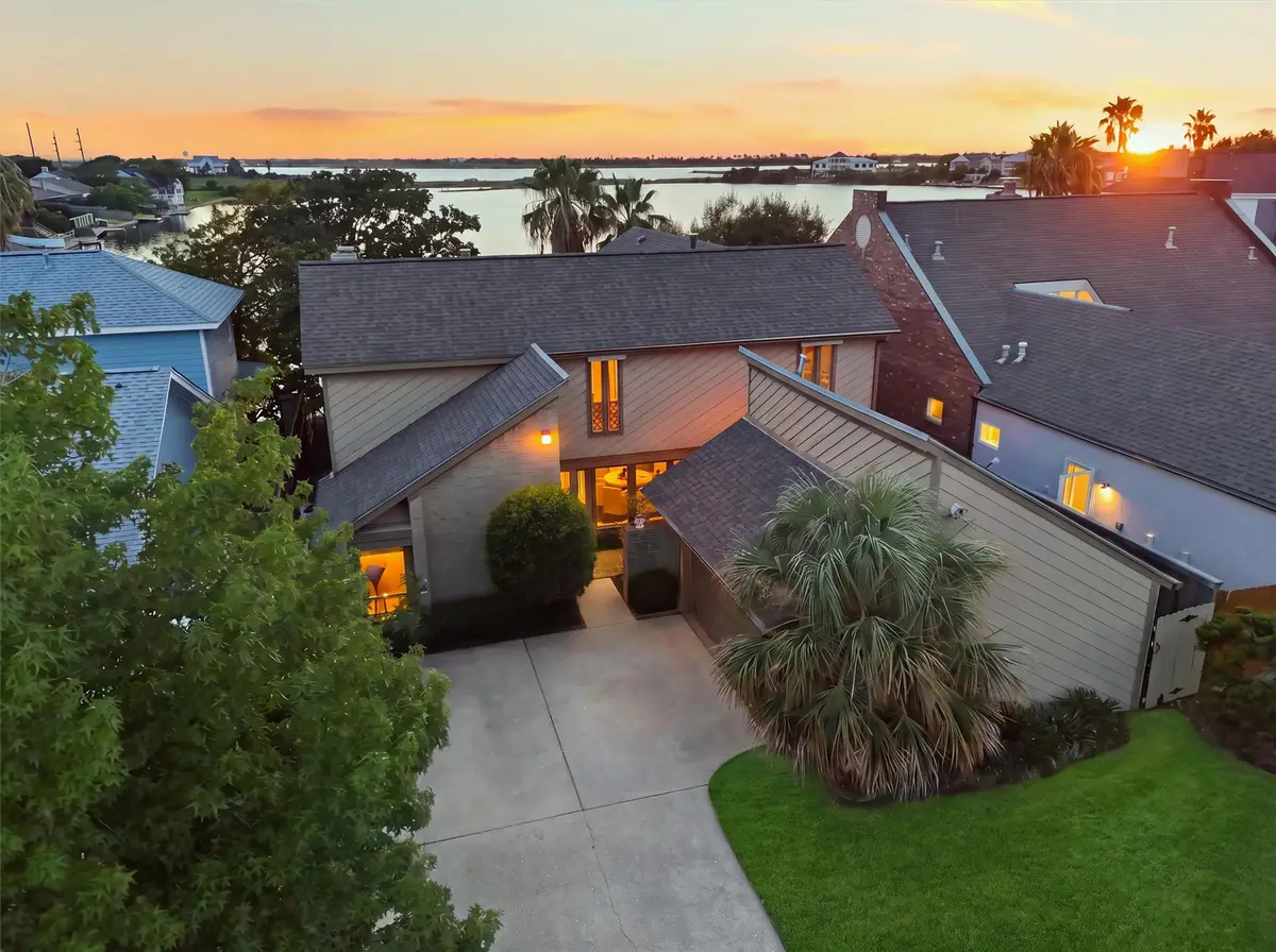 8 Quintana Drive, Galveston, TX 77554 - #1