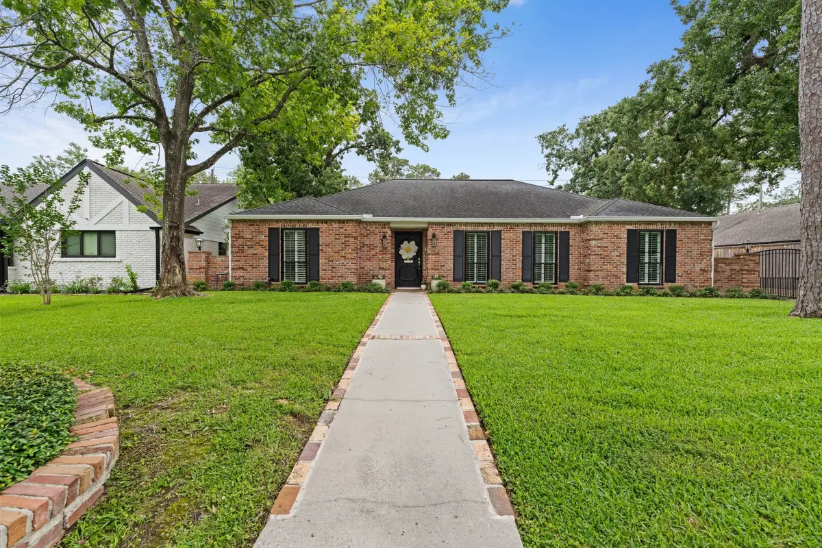 10215 Green Tree Road, Houston, TX 77042 - #1