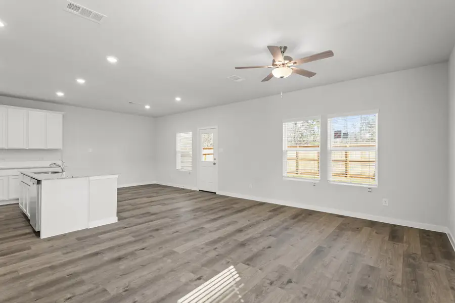 10771 Red Flagstone Drive, Conroe, TX 77306 - Image #3