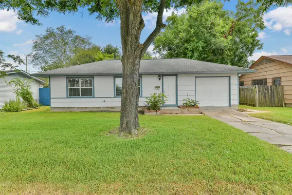 1114 Valerie Avenue, Pasadena, TX 77502