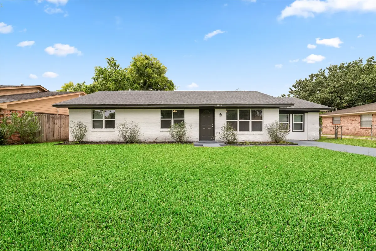 9723 Oldcrest Drive, Stafford, TX 77477 - #1