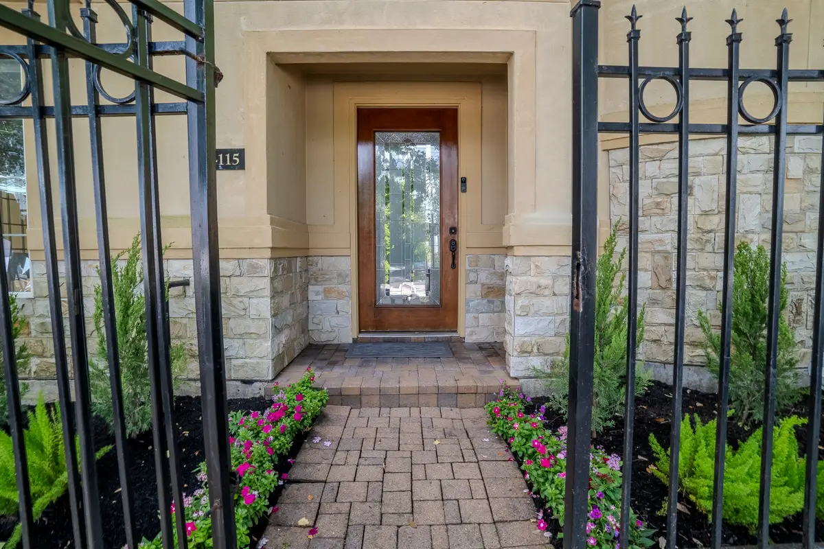 4115 Barnes Street, Houston, TX 77007 - Image #1