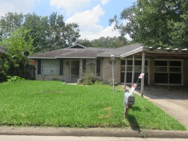8811 Burford Lane, Houston, TX 77088 - Image #2