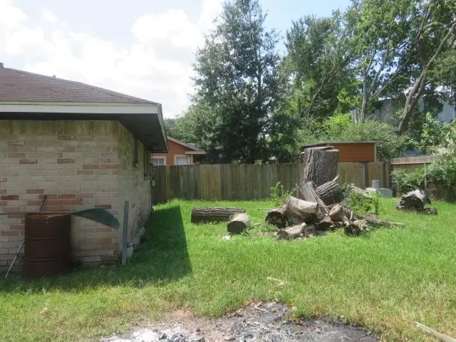 8811 Burford Lane, Houston, TX 77088 - Image #3