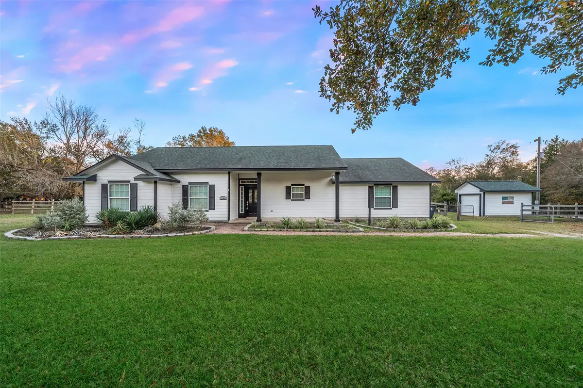 118 Pin Oak Lane, Hempstead, TX 77445 - Image #1