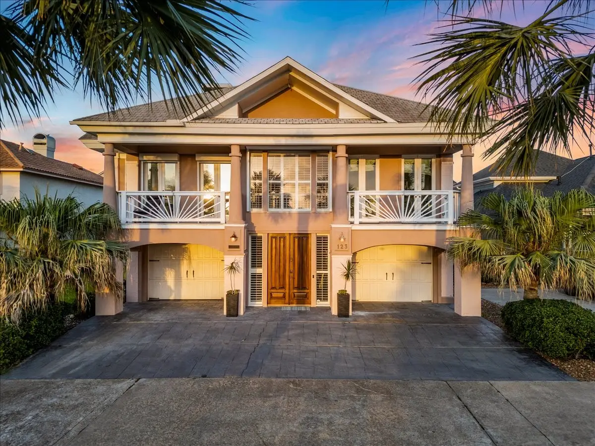 123 Port Street, San Leon, TX 77539 - #1