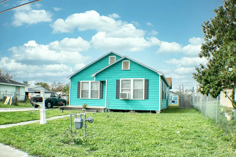 4509 Helen Street, Corpus Christi, TX 78415 - Image #2