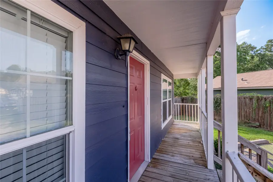 138 Varsity Drive, Huntsville, TX 77340 - Image #3