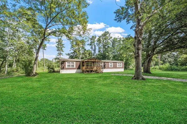 3735 State Highway 150 W, New Waverly, TX 77358