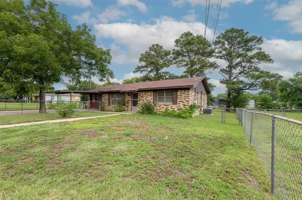 504 N Echols Street, Caldwell, TX 77836