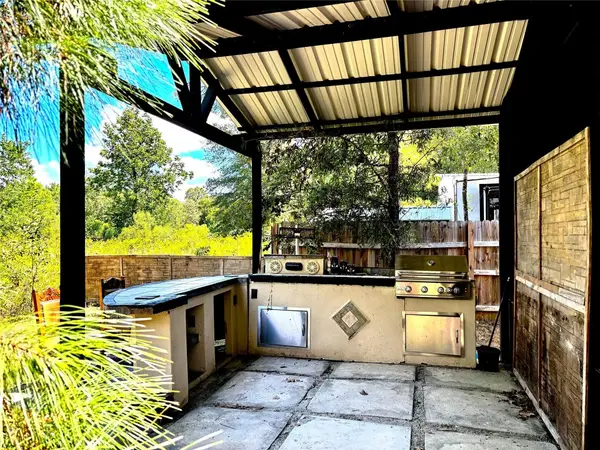 298 Cloverdale Street, Livingston, TX 77351