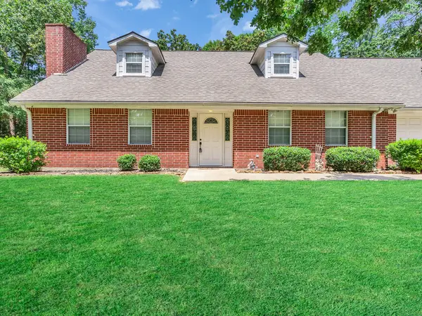 1928 Greentree Drive, Huntsville, TX 77340