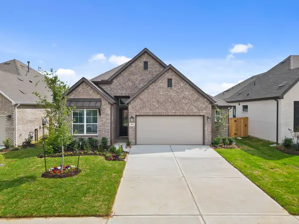 2402 Garden Arbor, Tomball, TX 77375