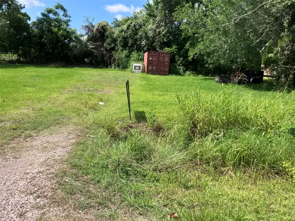 5915 Woodrow Street, Texas City, TX 77591