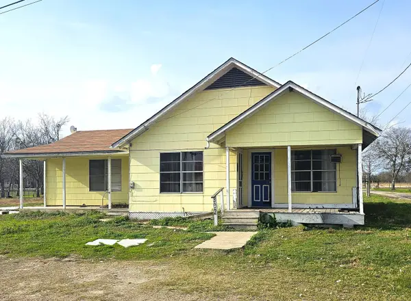 302 Southern Oaks Drive, Lyons, TX 77879