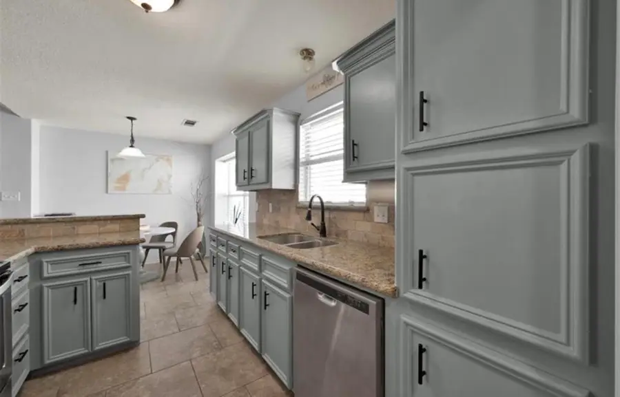 105 Harbor Court Drive, Conroe, TX 77356 - #2