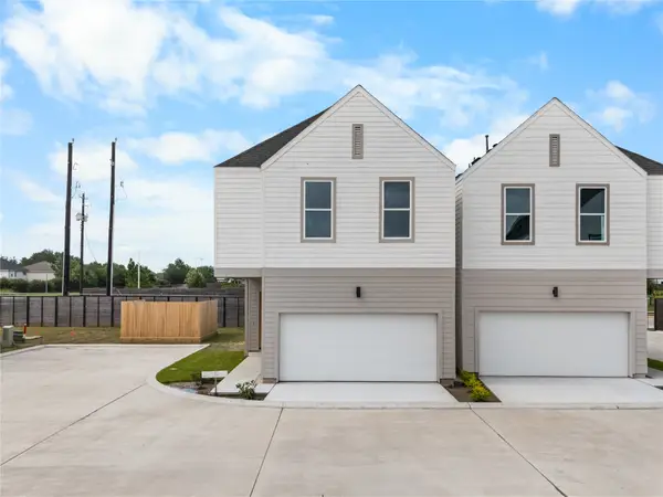 4006 Buffalo Moon Drive, Houston, TX 77045