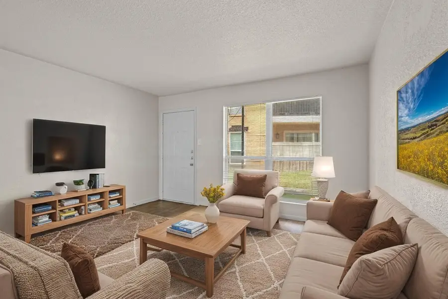 8100 Creekbend Drive #131, Houston, TX 77071 - Image #3