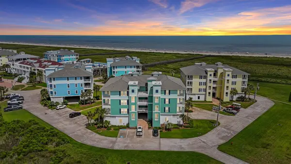 4231 Pointe West Drive #302, Galveston, TX 77554