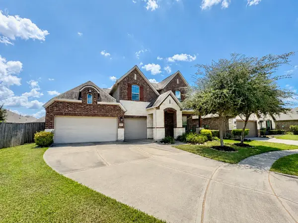 6210 Crested Wood Court, Richmond, TX 77407