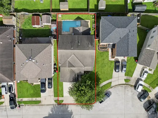 7015 Falling Cherry Place, Houston, TX 77049