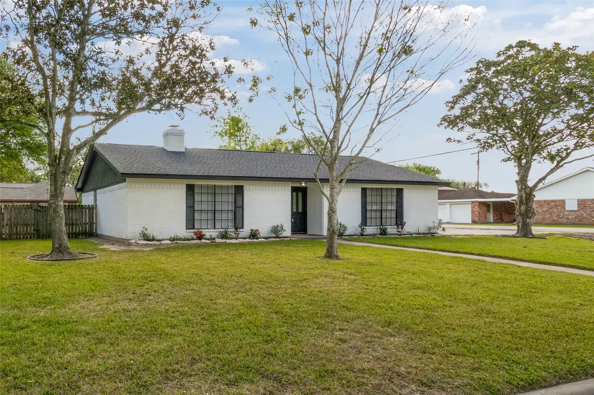 1 S Heights Street, La Marque, TX 77568 - #1
