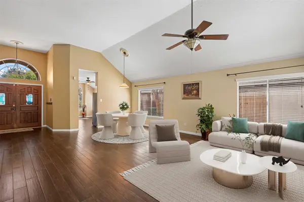 15954 Oak Mountain Drive, Houston, TX 77095