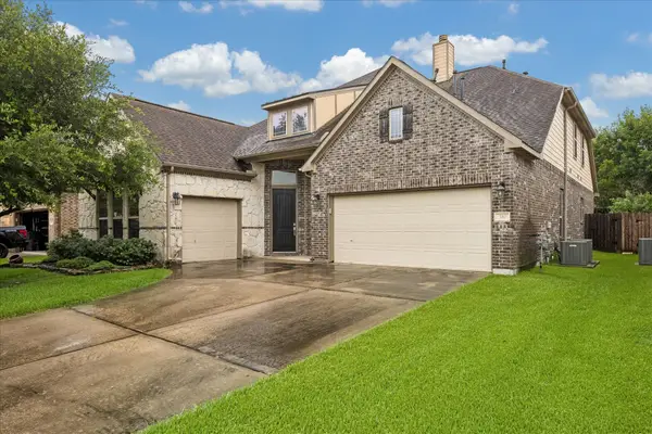 310 Westwood Drive, League City, TX 77573