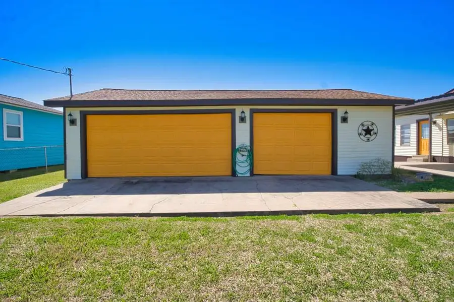 803 County Road 202, Sargent, TX 77414 - Image #2