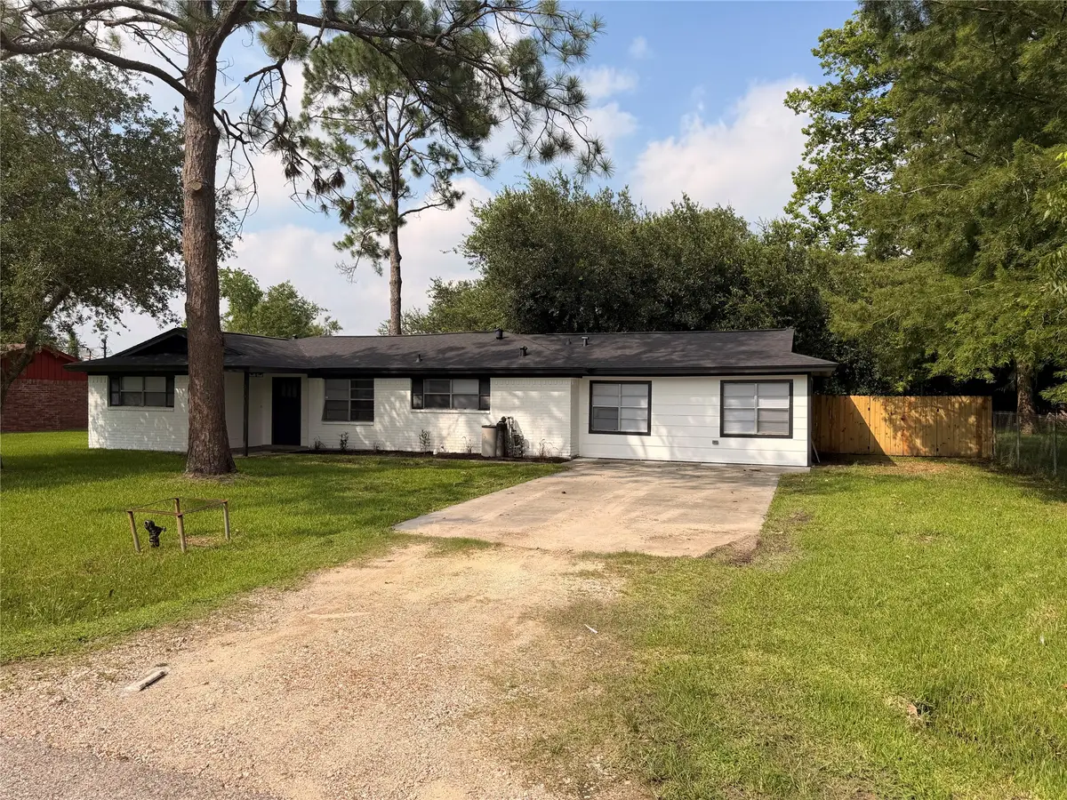 3221 County Road 890, Alvin, TX 77511 - #1