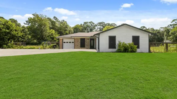 13810 S Goodyear Road, Old River Winfree, TX 77535