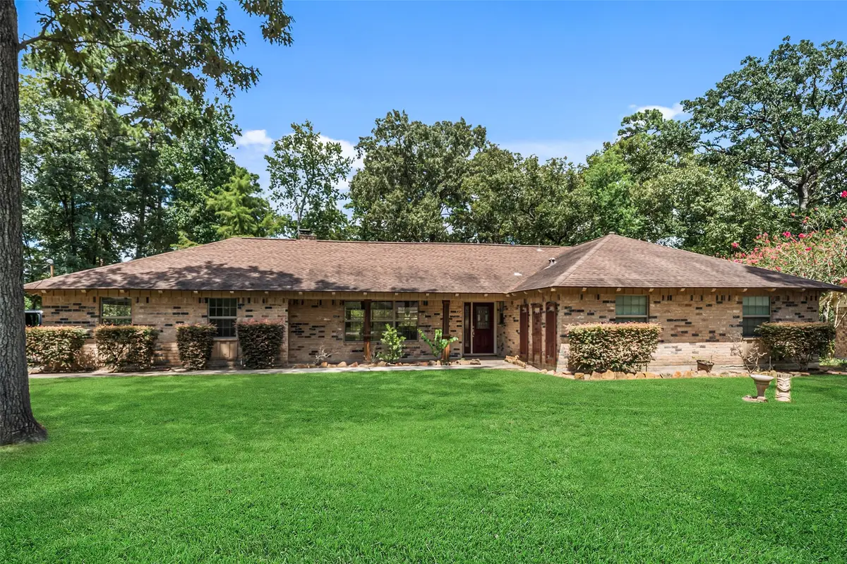 71 Hiwon Drive, Conroe, TX 77304 - #1