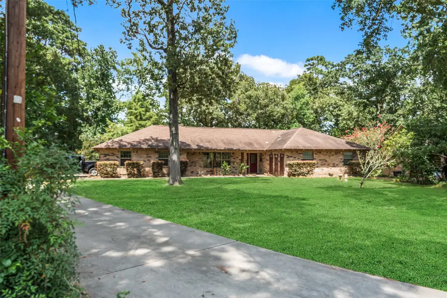 71 Hiwon Drive, Conroe, TX 77304 - #2