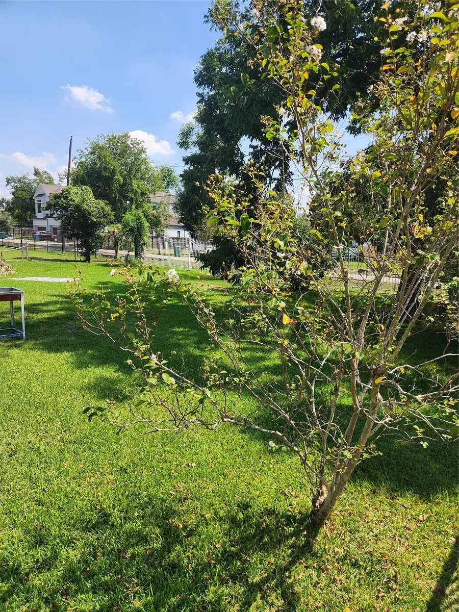 806 E 38th Street, Houston, TX 77022 - #3