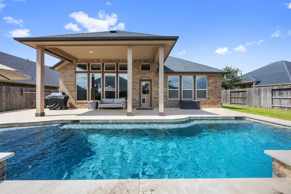 19411 Gray Mare Drive, Tomball, TX 77377